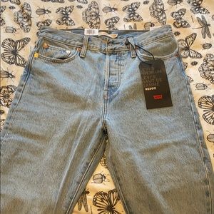 Levi’s high rise jeans